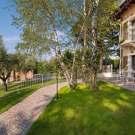 Olea Dei Holiday Apartments San Felice del Benaco Exterior photo